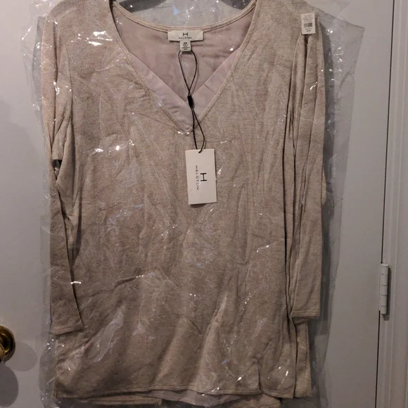 Halston Top - Picture 2 of 13